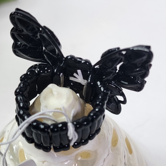 Black Crystal Butterfly Statement Stretch Ring - Picture 4 of 6